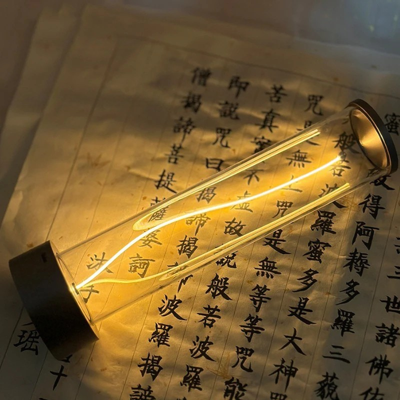 Lunoré™ – Luminária LED Magnética