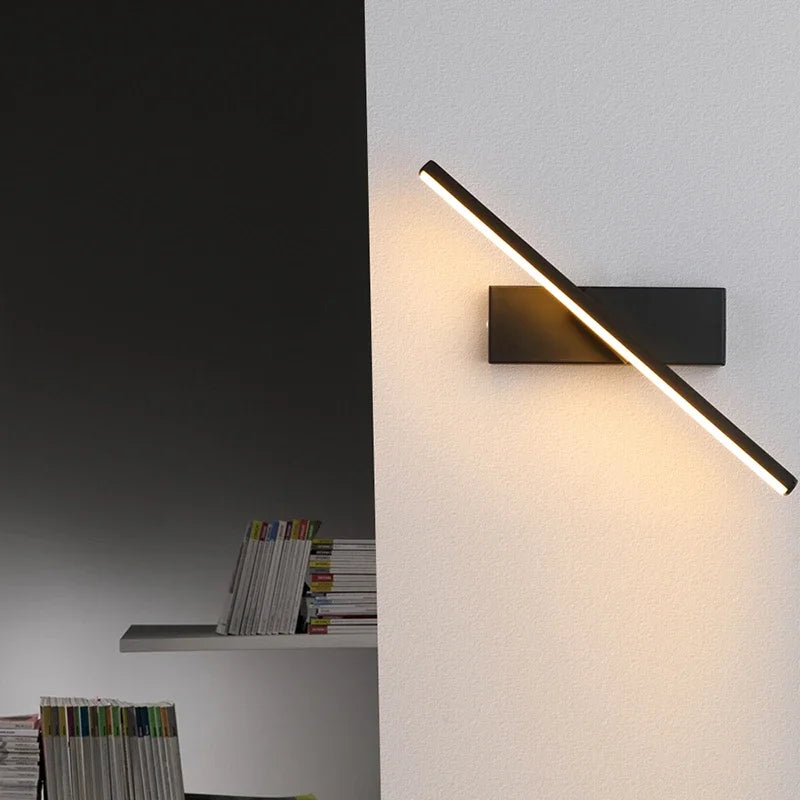 Arandela LED para Quarto com Ângulo Ajustável