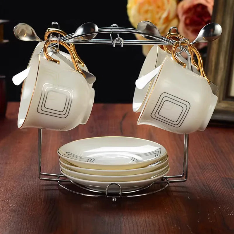 Porta-Xícaras – Suporte para Xícaras e Pires de Ferro