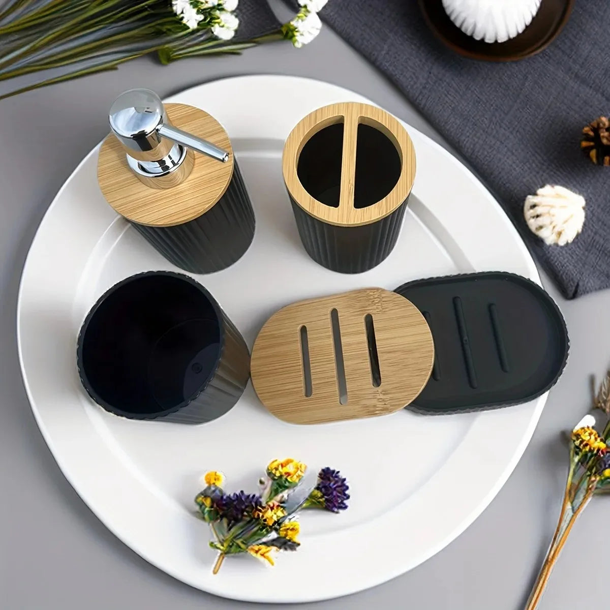 Conjunto de Acessórios para Banheiro com 4 Peças
