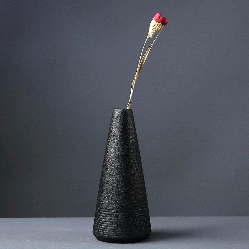 Kuro Hana™ – Vaso de Cerâmica Preto Estilo Japonês