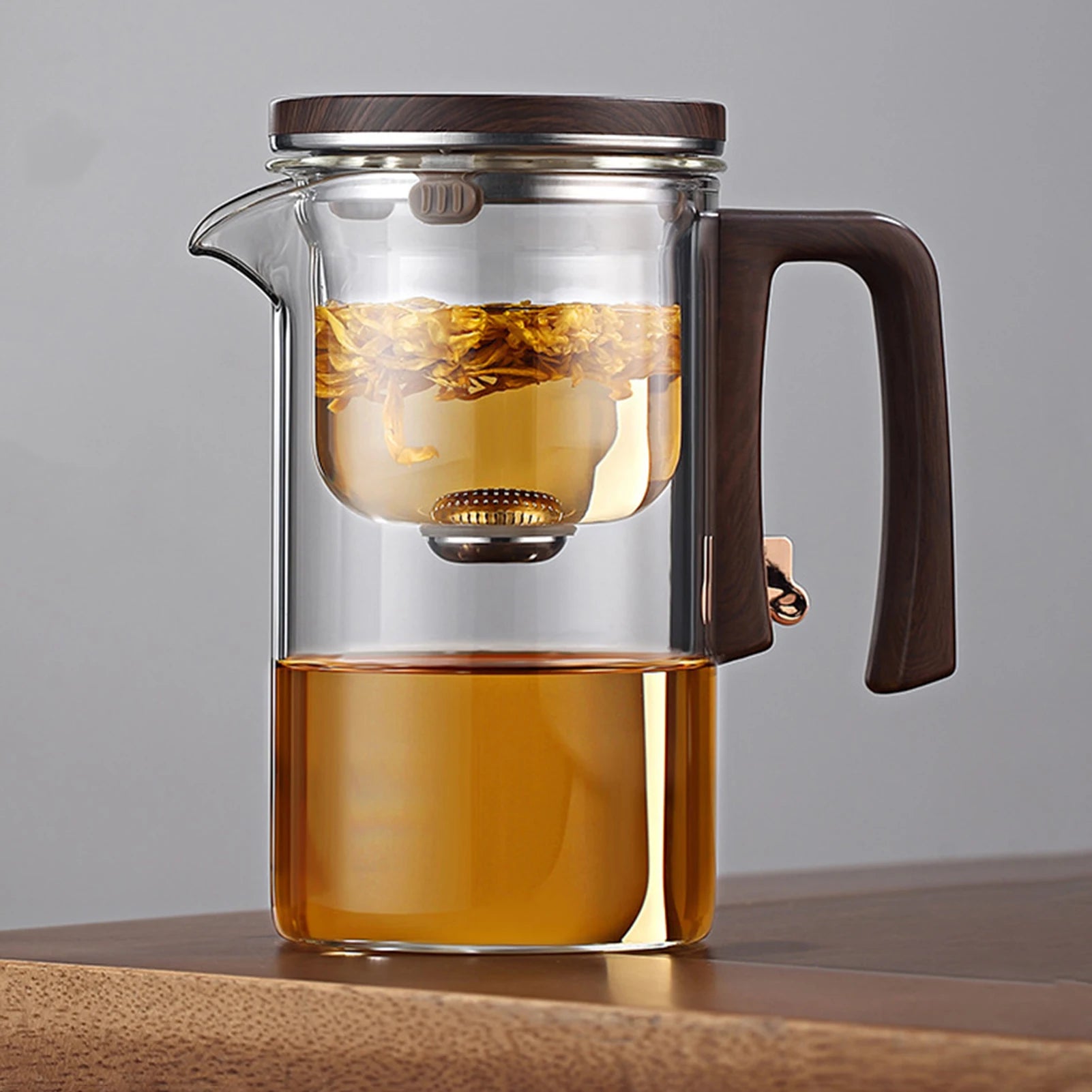 Infuséa – Bule de Vidro com Infusor, Alça de Madeira e Bico Antigotejamento