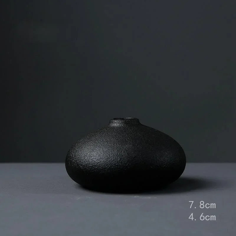 Kuro Hana™ – Vaso de Cerâmica Preto Estilo Japonês