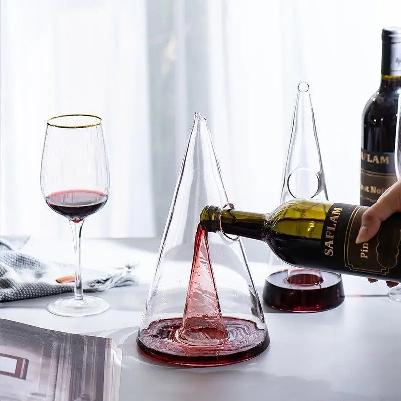 Decanter de Vidro Borossilicato com Design em Cascata Piramidal