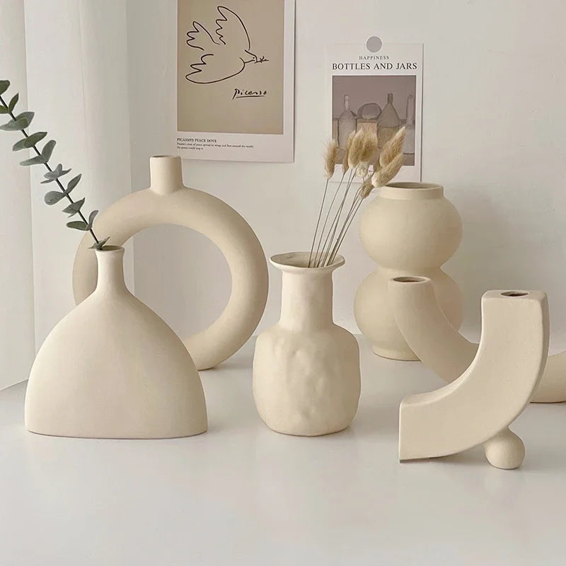 Vaso Decorativo de Cerâmica Moderna – Arte Minimalista para Arranjos de Flores