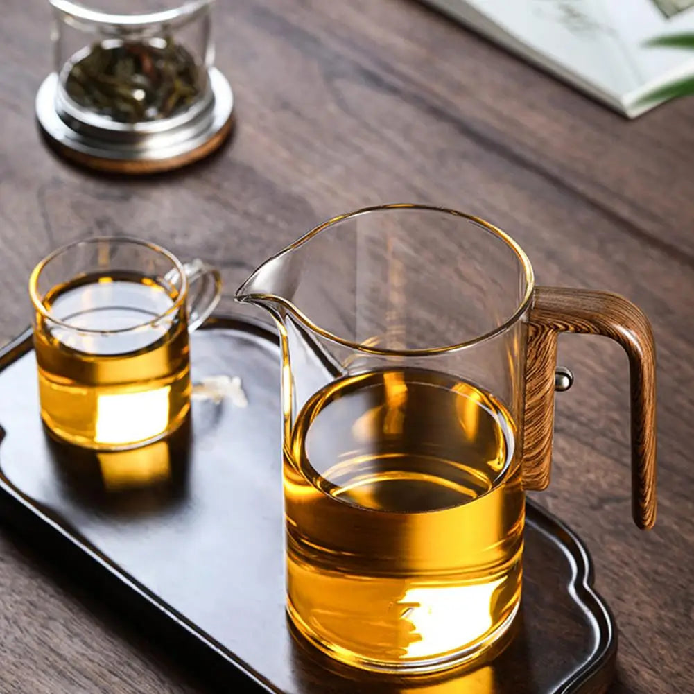 Infuséa – Bule de Vidro com Infusor, Alça de Madeira e Bico Antigotejamento