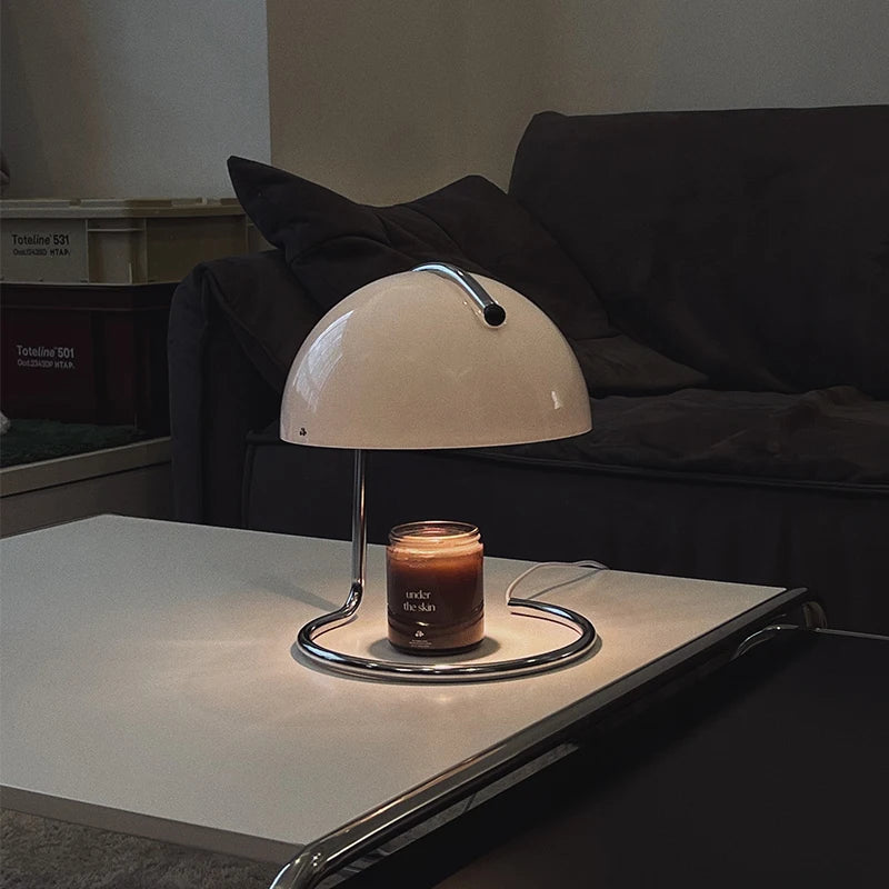 Vérra™ – Abajur de Mesa Estilo Bauhaus com Cúpula de Vidro